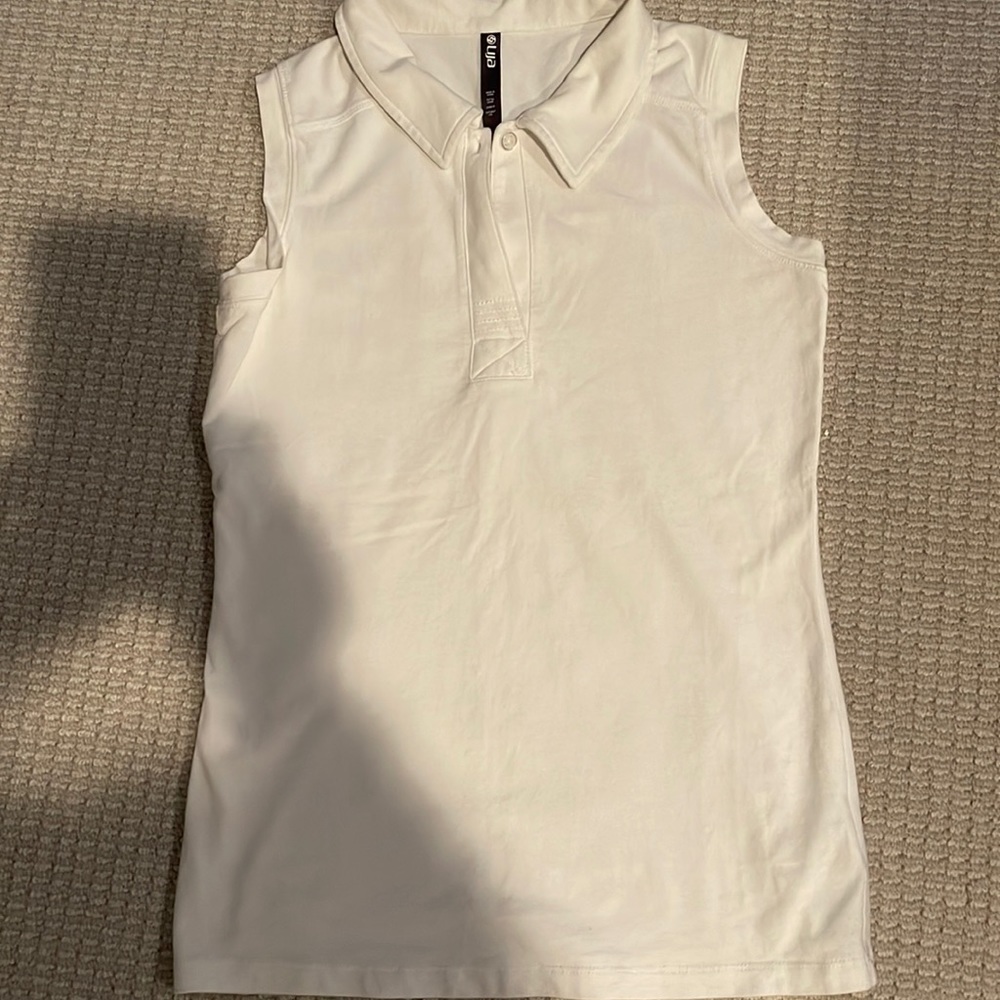 Lija cotton golf top never worn